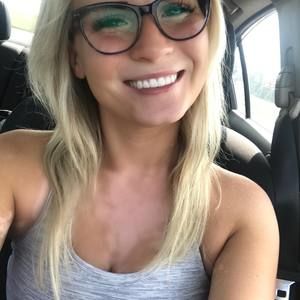 Meet your Posher, Kendra